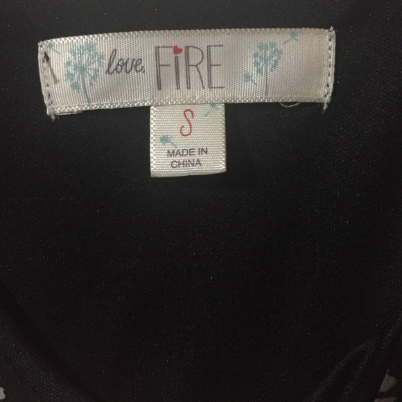 Daisy Crop Top - Picture 7 of 8